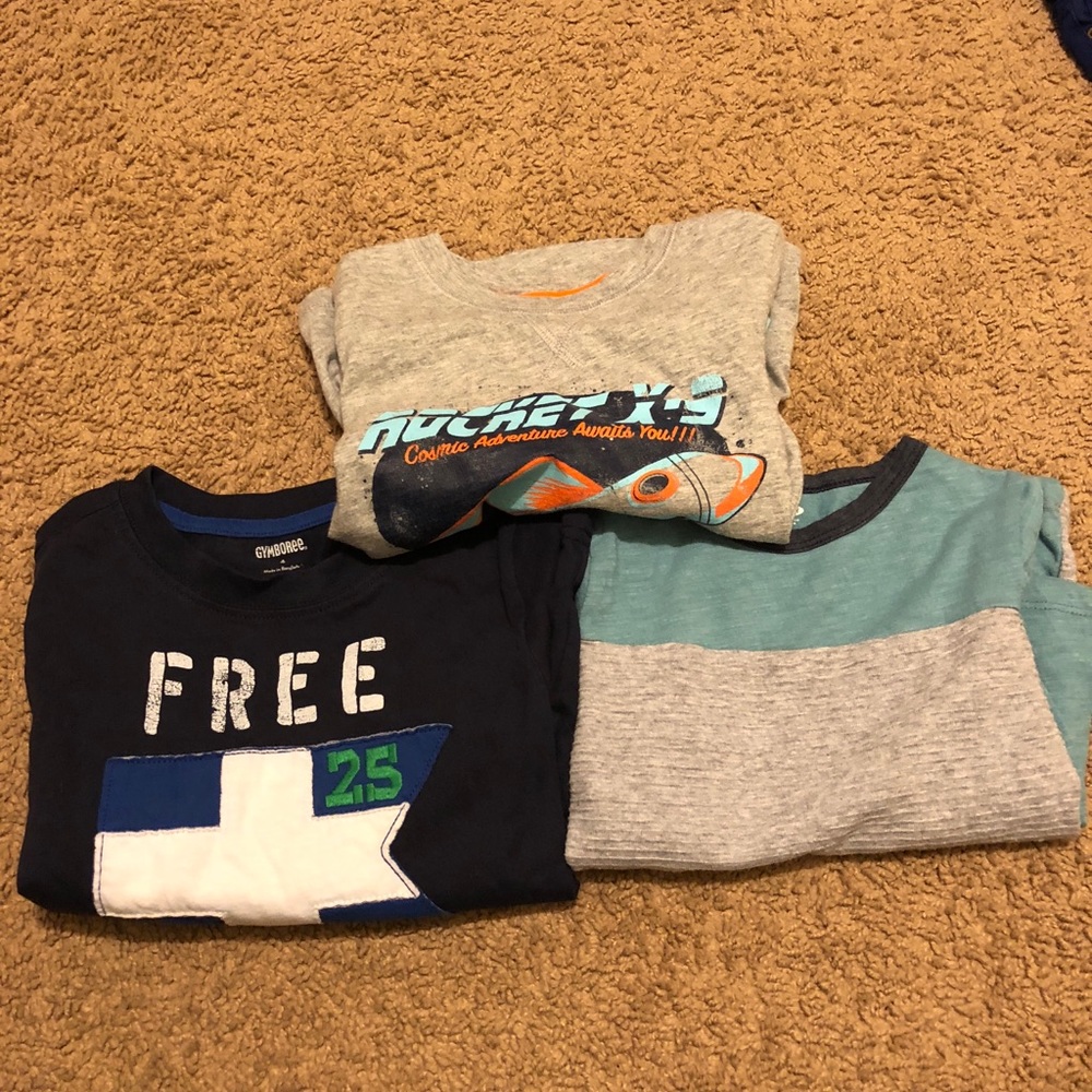 3 LS T-shirts....EXCELLENT CONDITION ‼️‼️